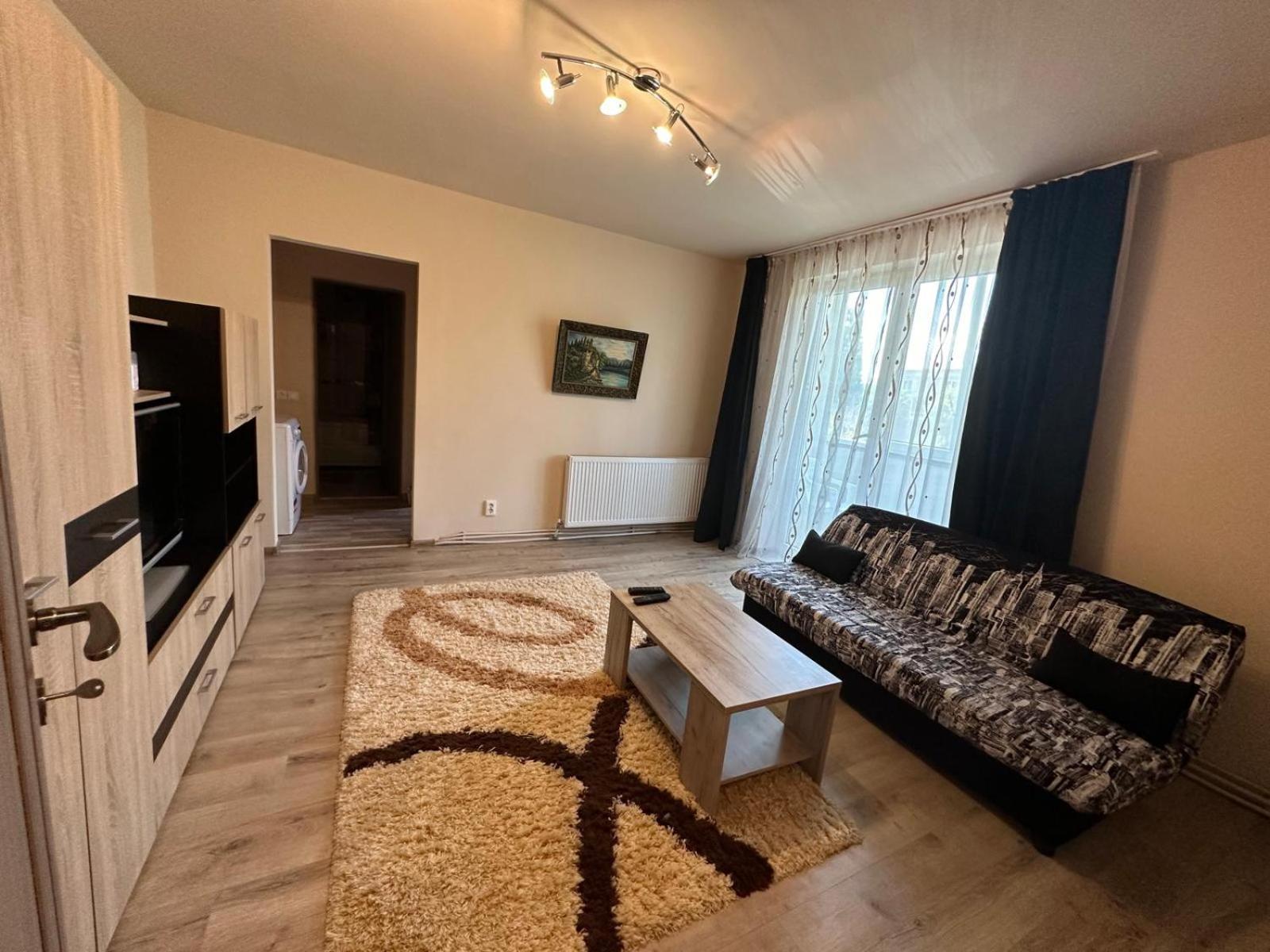 Apartament Central Deva Apartment Екстериор снимка